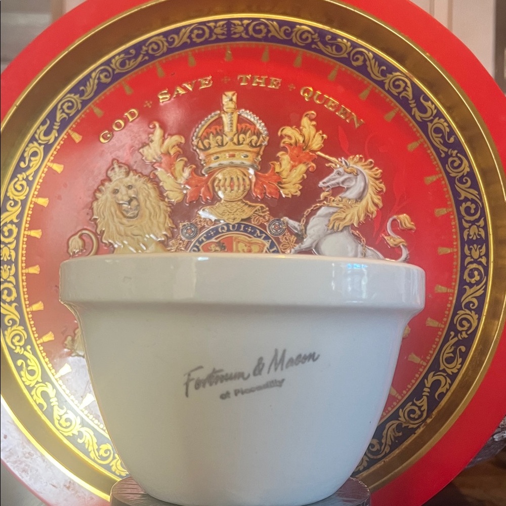 Fortnum & Mason Bowl - cream color - vintage - so cute!